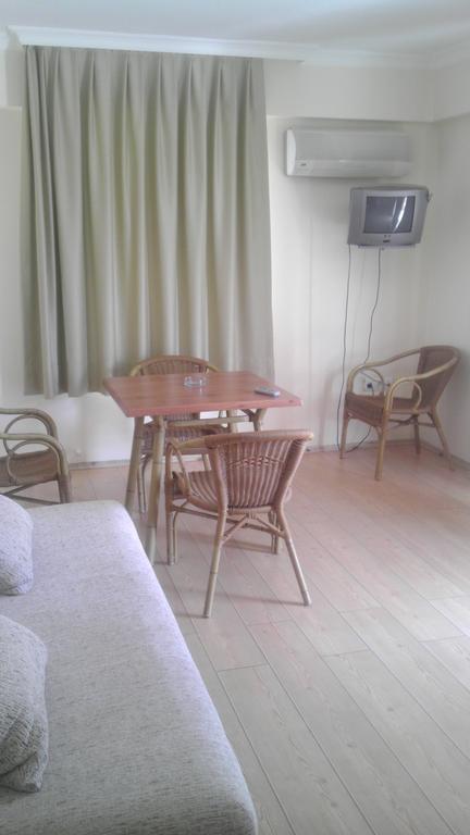Zeytin Apart Hotel Çeşme Εξωτερικό φωτογραφία