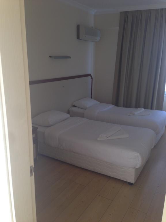 Zeytin Apart Hotel Çeşme Εξωτερικό φωτογραφία