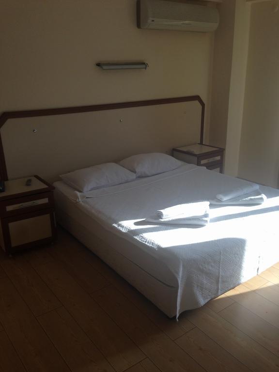 Zeytin Apart Hotel Çeşme Εξωτερικό φωτογραφία