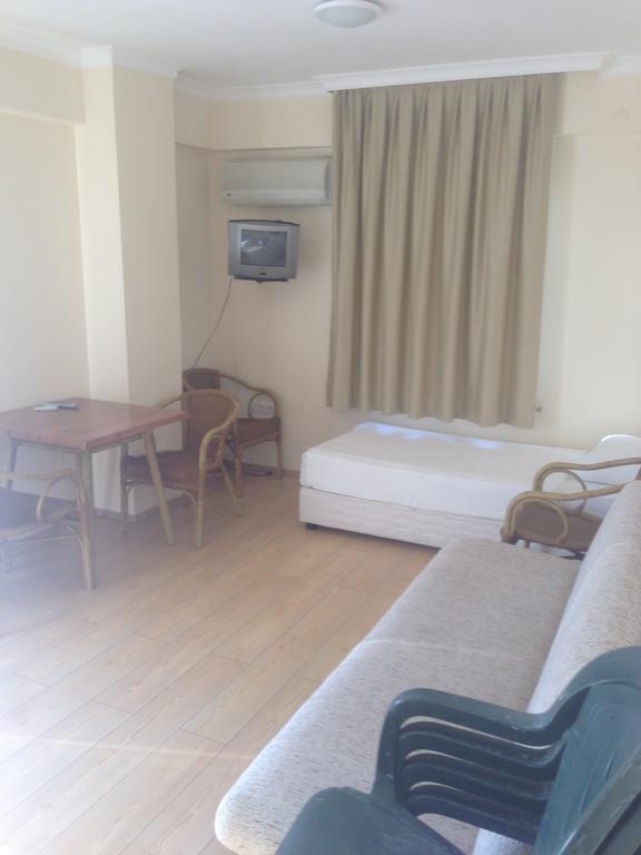 Zeytin Apart Hotel Çeşme Εξωτερικό φωτογραφία
